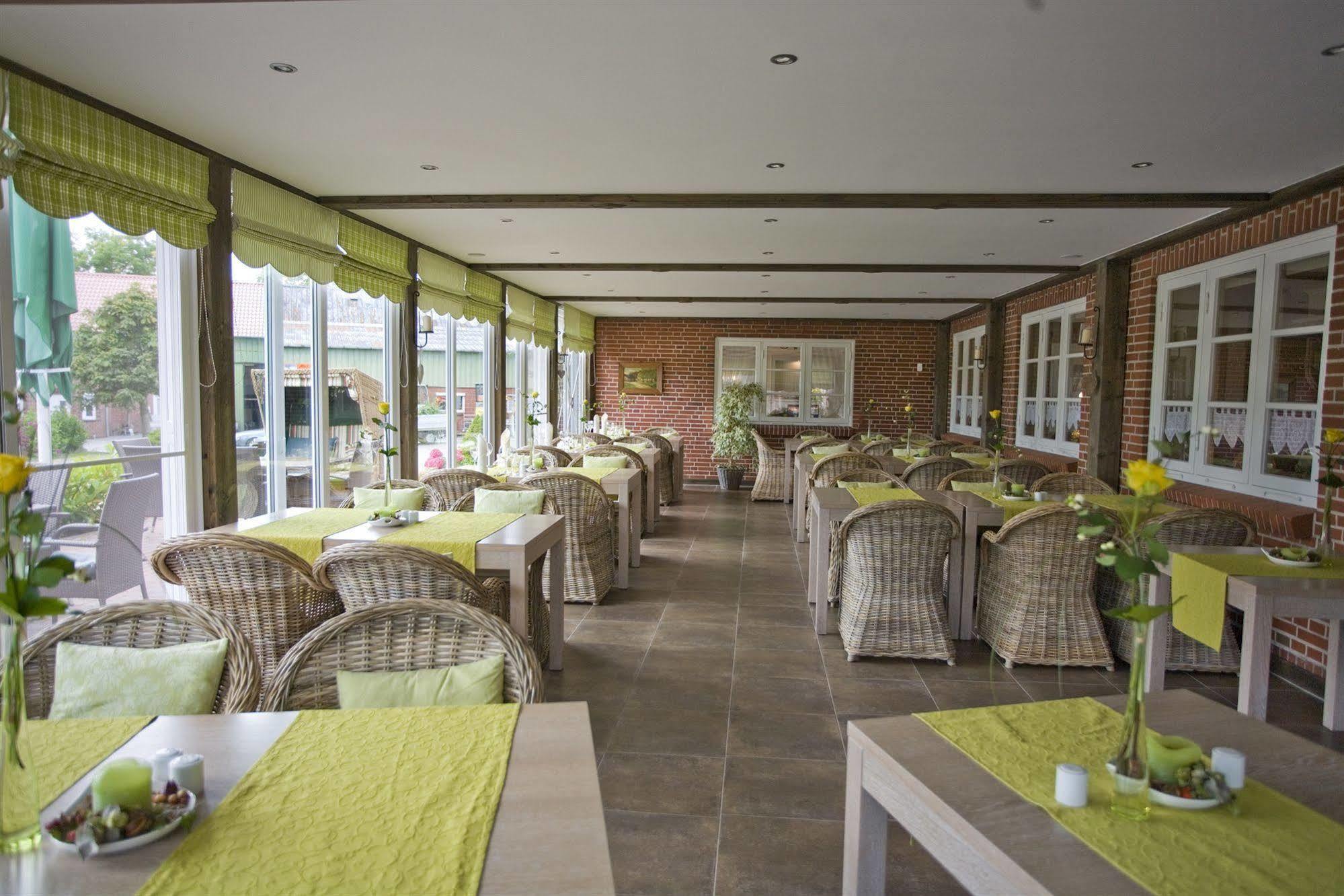 Paulsen'S Landhotel Und Restaurant Bohmstedt Exterior photo